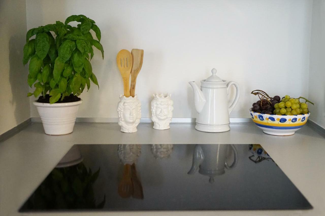 T-Home / Stylish Apartment Palermo Center Esterno foto